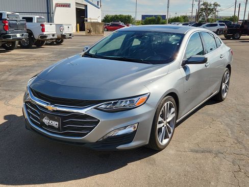 Used 2024 Chevrolet Malibu LT image 1