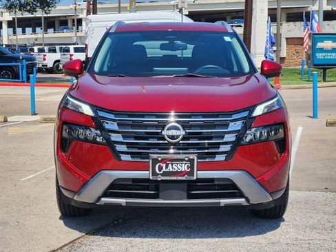 Used 2024 Nissan Rogue SL FWD image 2