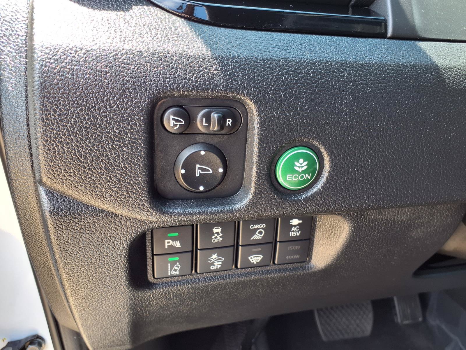 Used 2025 Honda Ridgeline Black Edition image 24