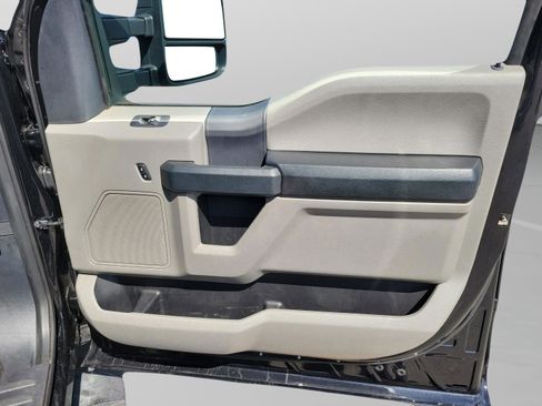 Used 2022 Ford F350 XL w/ Power Equipment Group image 21