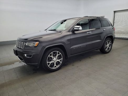 Used 2021 Jeep Grand Cherokee Overland image 2