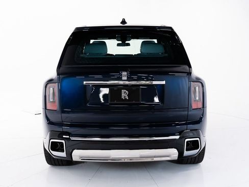New 2026 Rolls-Royce Cullinan AWD/4WD image 4