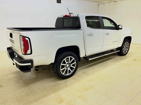 Used 2021 GMC Canyon Denali image 5