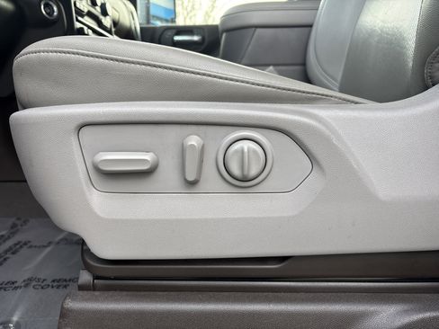 Used 2022 Chevrolet Silverado 3500 LTZ w/ LTZ Plus Package image 12