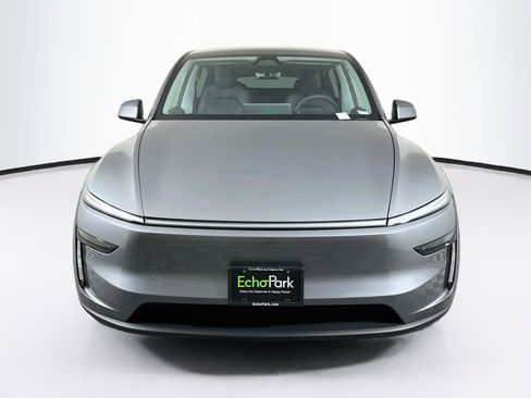 Used 2026 Tesla Model Y AWD image 2