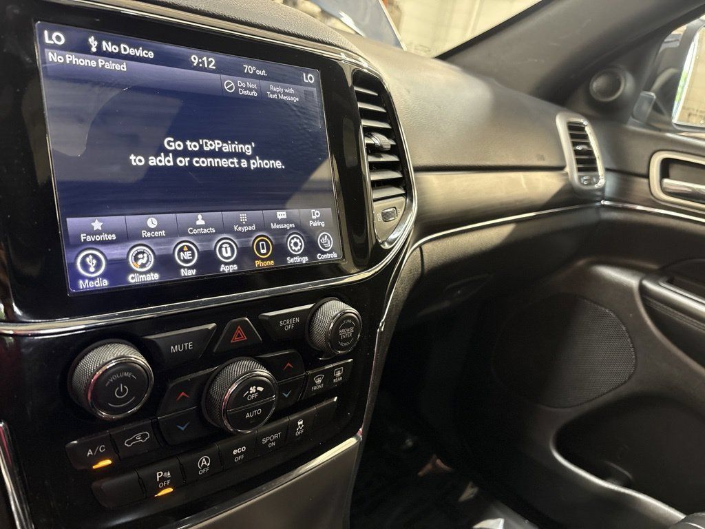 Used 2021 Jeep Grand Cherokee Limited w/ Trailer Tow Group IV AWD/4WD image 18