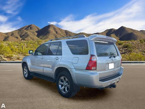 Used 2006 Toyota 4Runner Limited AWD/4WD image 3