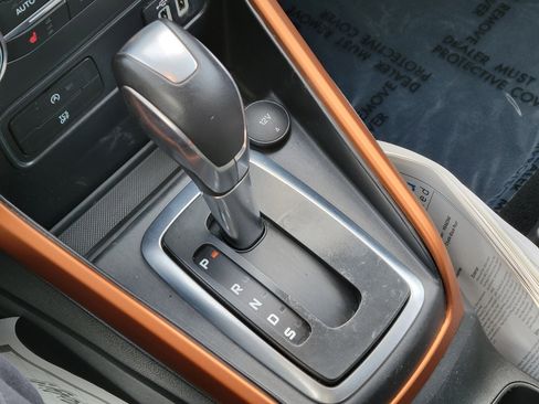 Used 2018 Ford EcoSport SES w/ SES Cold Weather Package image 28