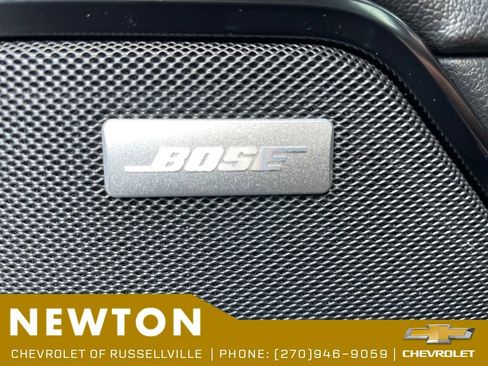 Used 2024 GMC Sierra 2500 AT4 w/ AT4 Premium Plus Package AWD/4WD image 5