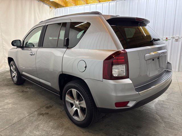 Used 2016 Jeep Compass High Altitude FWD image 7