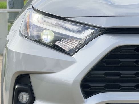 Used 2025 Toyota RAV4 XLE Premium w/ Weather Package AWD/4WD image 4