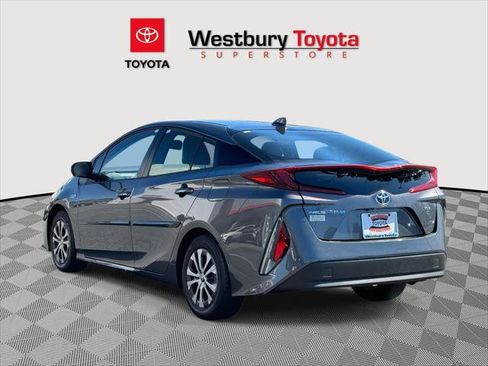 Certified 2022 Toyota Prius Prime XLE image 5