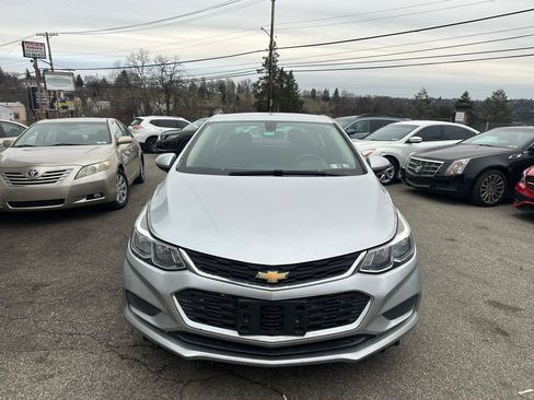 Used 2018 Chevrolet Cruze LS image 1