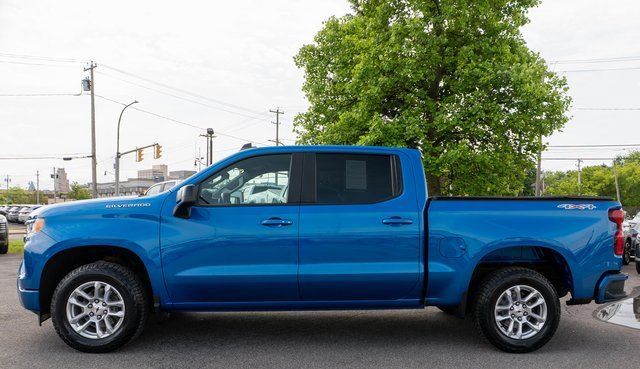 Used 2022 Chevrolet Silverado 1500 RST AWD/4WD image 9