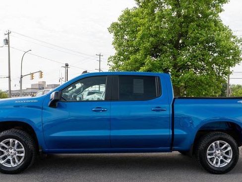 Used 2022 Chevrolet Silverado 1500 RST AWD/4WD image 9