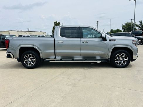 Used 2024 GMC Sierra 1500 SLT w/ SLT Premium Plus Package AWD/4WD image 45