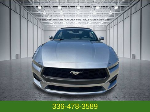 Used 2026 Ford Mustang Convertible RWD image 8