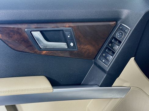 Used 2012 Mercedes-Benz GLK 350 2WD image 15