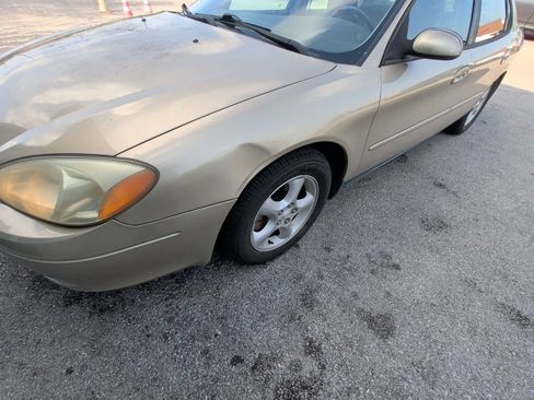 Used 2001 Ford Taurus SES FWD image 12