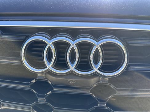 Used 2022 Audi Q5 2.0T Premium Plus image 12