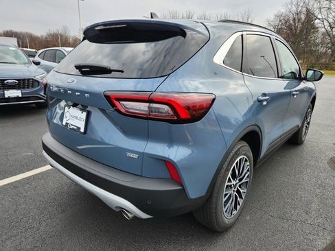 New 2026 Ford Escape SE image 4