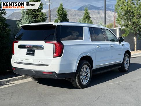Used 2023 GMC Yukon XL SLT AWD/4WD image 8