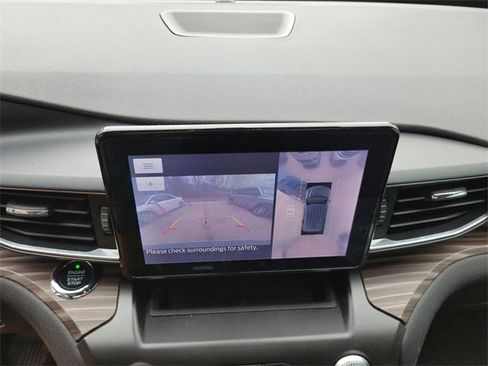 Used 2020 Ford Explorer Limited image 22