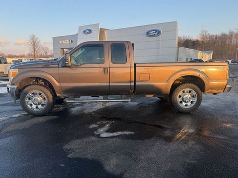 Used 2016 Ford F250 XL w/ XL Appearance Package image 2