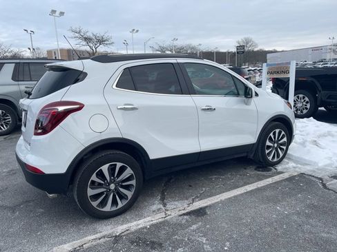 Used 2022 Buick Encore Preferred w/ Safety Package image 3