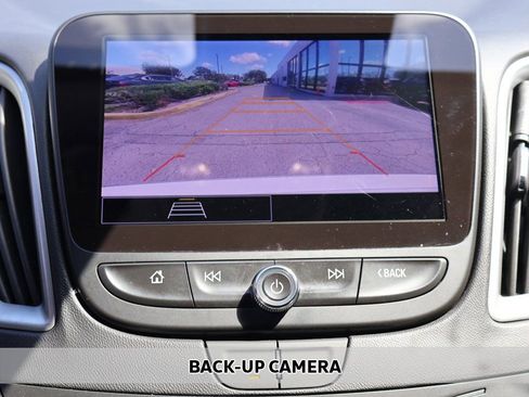 Used 2023 Chevrolet Malibu LT FWD image 4