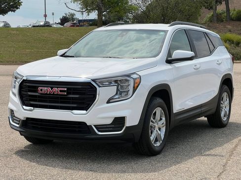Used 2024 GMC Terrain SLE w/ Driver Convenience Package AWD/4WD image 37