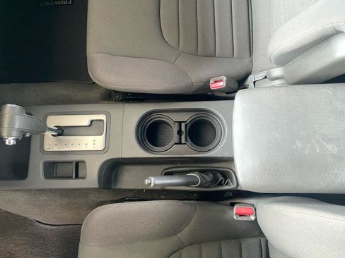 Used 2009 Nissan Frontier SE w/ Power Pkg RWD image 16
