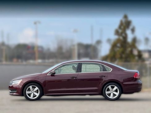 Used 2012 Volkswagen Passat 2.5 SE image 8