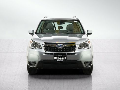Used 2016 Subaru Forester 2.5i Premium w/ All-Weather Package AWD/4WD image 8