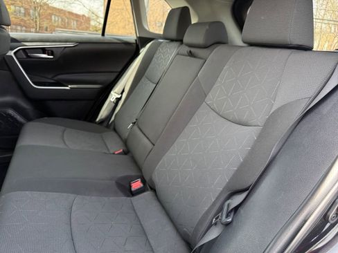 Certified 2024 Toyota RAV4 XLE image 25