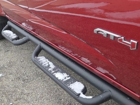 Used 2021 GMC Canyon AT4 w/ Driver Alert Package image 9