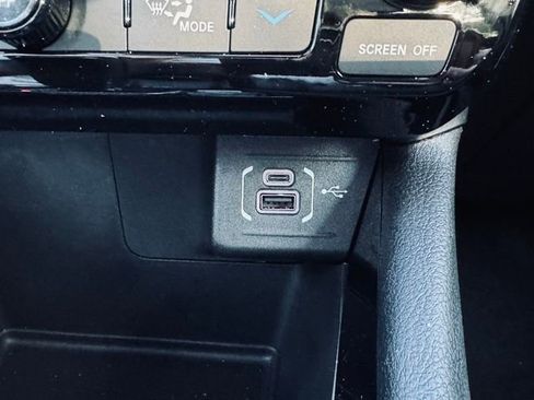 New 2026 Jeep Compass Limited image 29