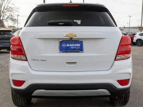 Used 2022 Chevrolet Trax LT w/ LT Convenience Package AWD/4WD image 7