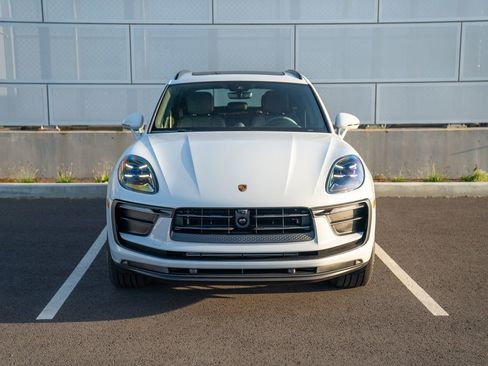 New 2026 Porsche Macan AWD/4WD image 6