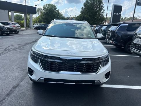 Certified 2025 Kia Seltos S AWD/4WD image 2