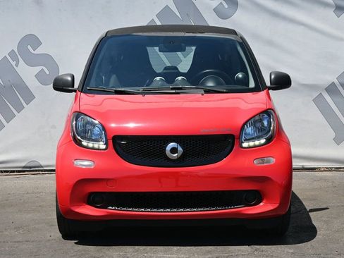 Used 2017 smart fortwo electric drive image 2