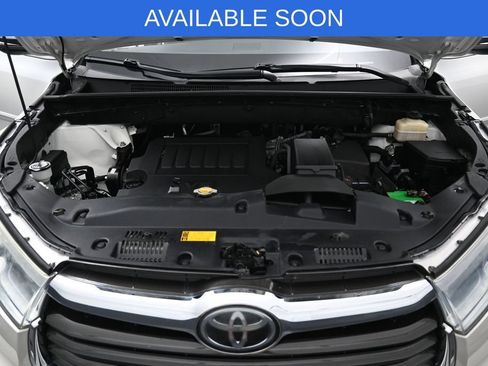 Used 2015 Toyota Highlander Limited w/ Driver Technology Package AWD/4WD image 41
