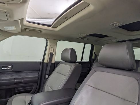 Used 2019 Ford Flex Limited w/ Limited Appearance Package AWD/4WD image 3