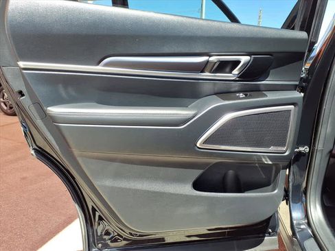 Used 2025 Kia Telluride S FWD image 20