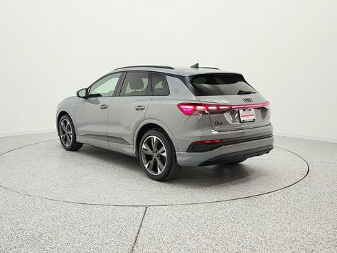 Used 2024 Audi Q4 e-tron Premium Plus w/ Premium Plus image 7