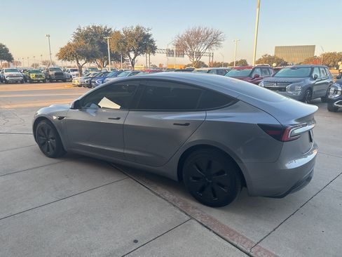 Used 2025 Tesla Model 3 Long Range image 3