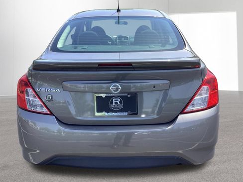 Used 2017 Nissan Versa S Plus FWD image 4