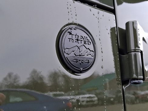 Used 2021 Jeep Wrangler Sport S image 24