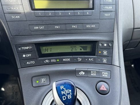 Used 2011 Toyota Prius Two image 9