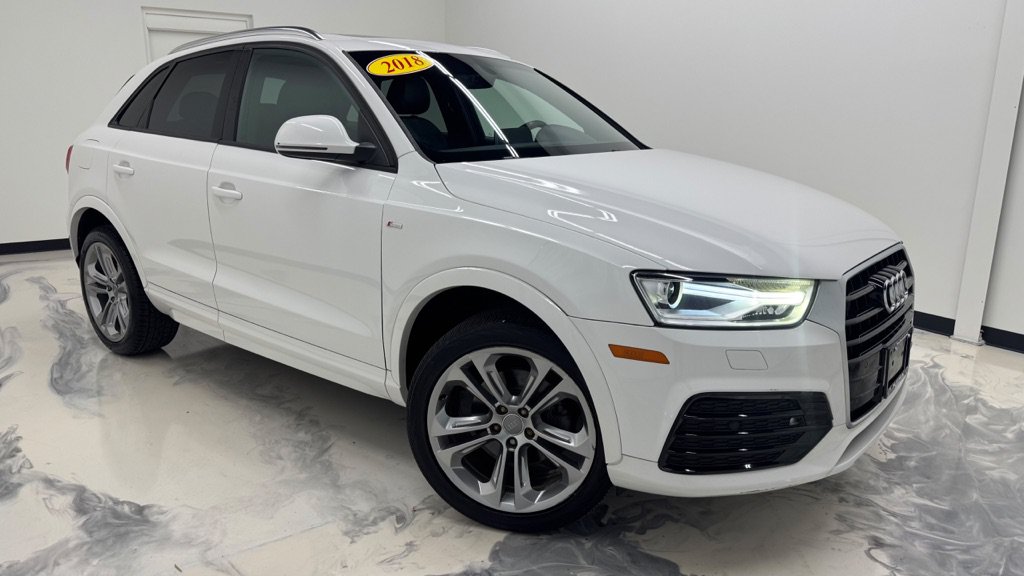 Used 2018 Audi Q3 2.0T Premium w/ Convenience Package FWD image 2